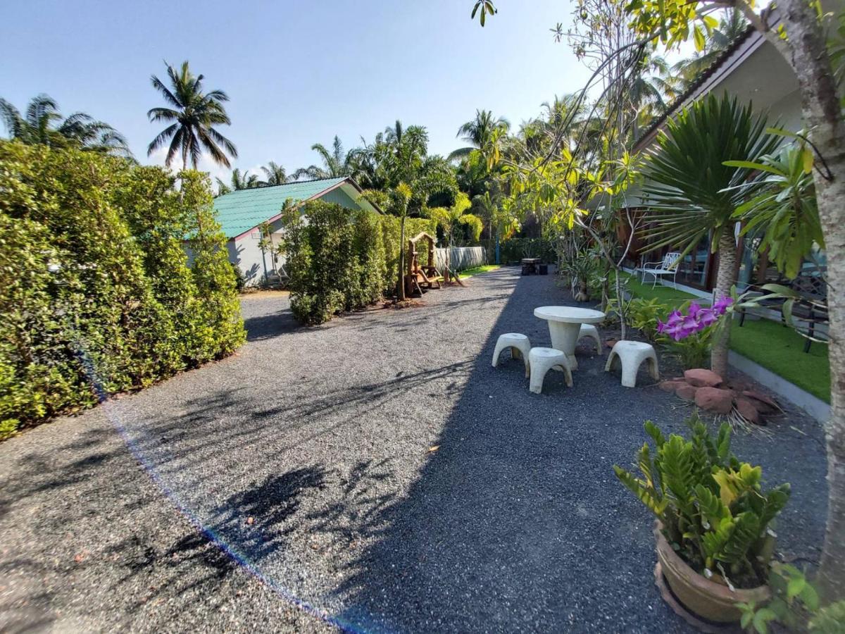 Amantra Homestay & Village Surat Thani Exterior foto